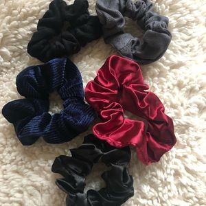 🔅Scrunchies! 5 for $10! See pics 🌻